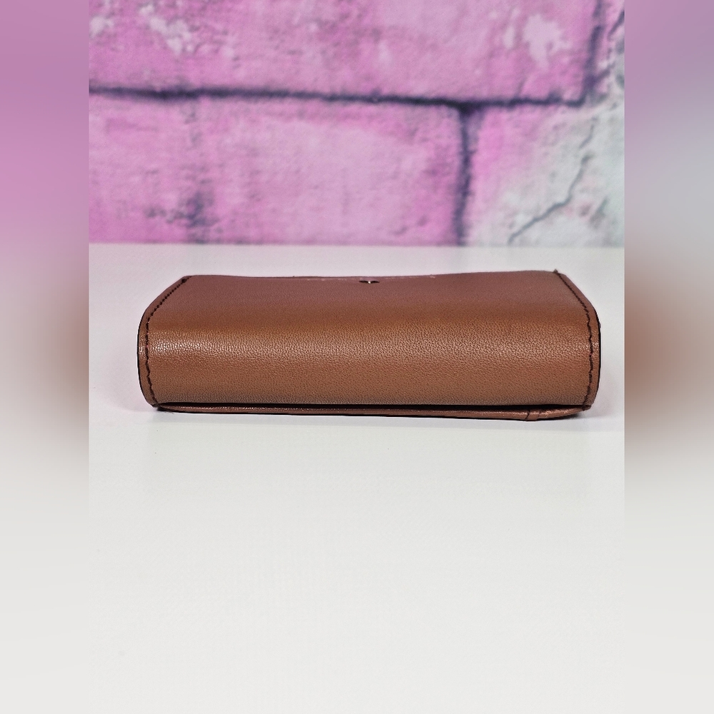 Kate Spade Wallet - Picture 5 of 8